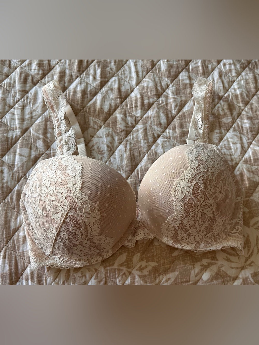 Victoria’s Secret Dream Angels Push-Up Bra – Nude Ivory – Size 34DD – NWT